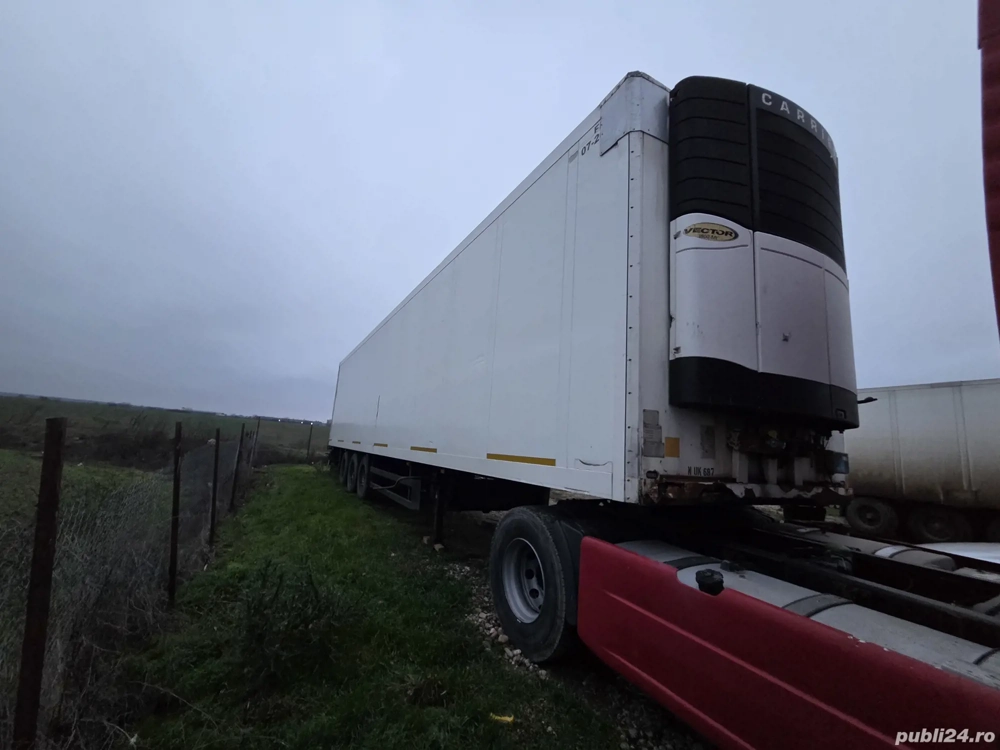 Semiremorca frigorifica Schmitz bitemperatura 