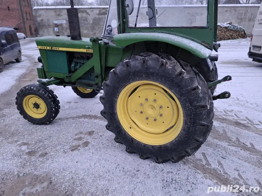 Vănd tractor john deere