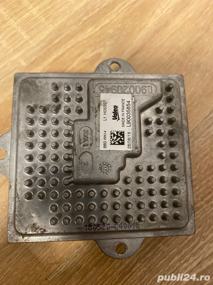 vand  calculatoare far 
