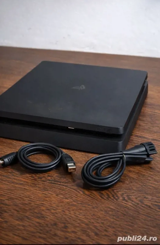 Vand PlayStation 4 Slim