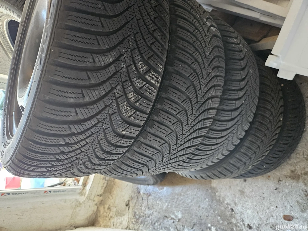 Vand cauciucuri de iarna cu genti Grupul Volkswagen