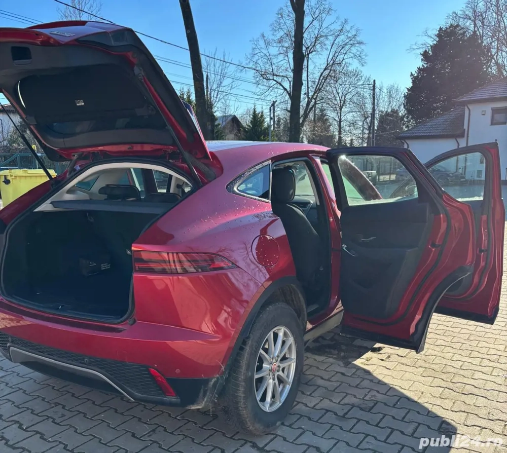 Vand Jaguar E-Pace 4x4, 2018, Rosu Preț 16.200 Negociabil