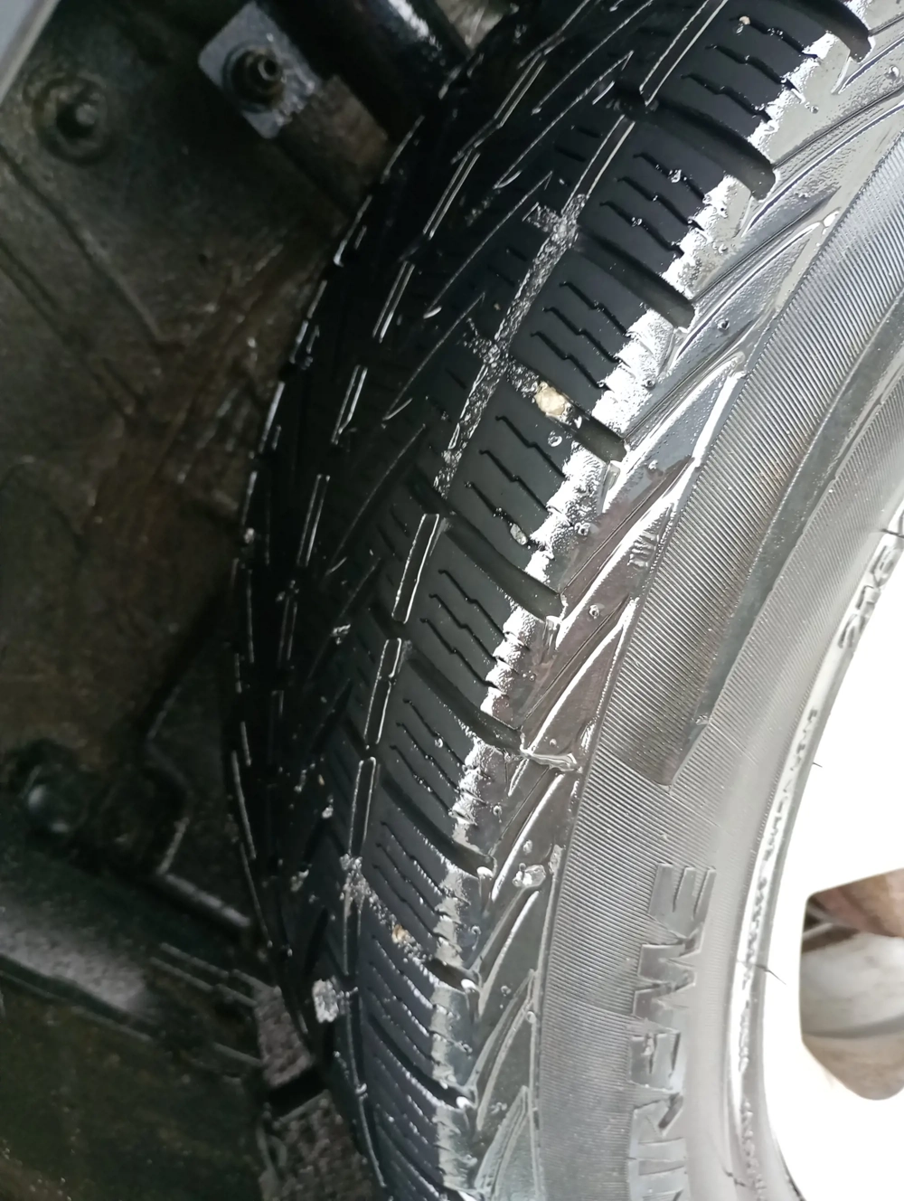 Vredestein iarna 215/60/16