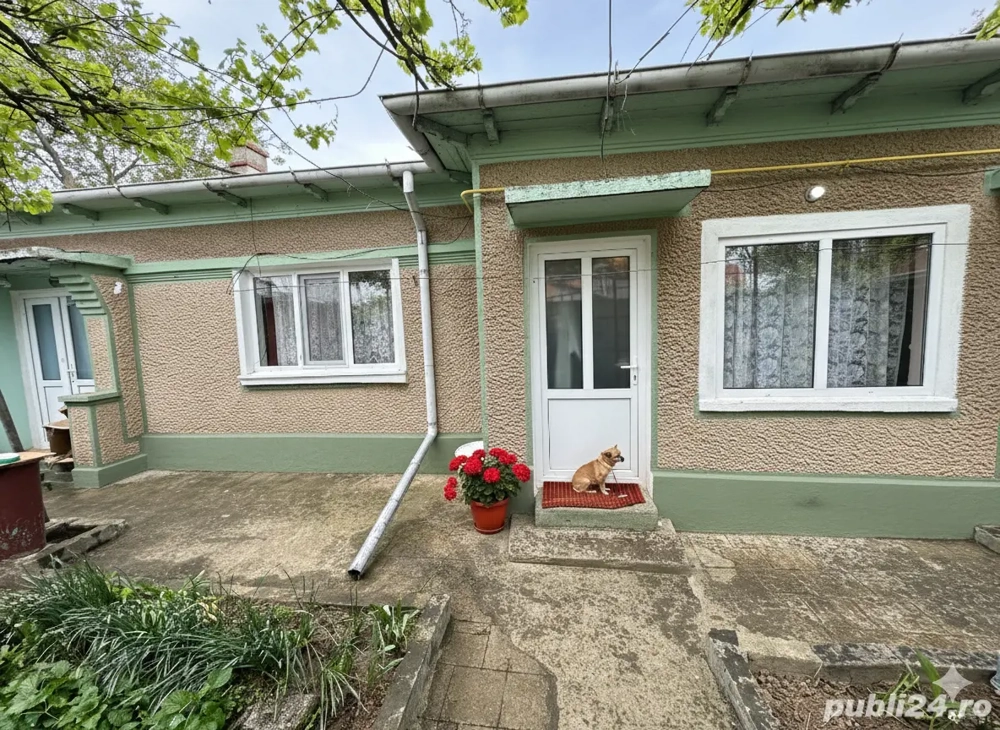 Casa de vanzare la pret de apartament