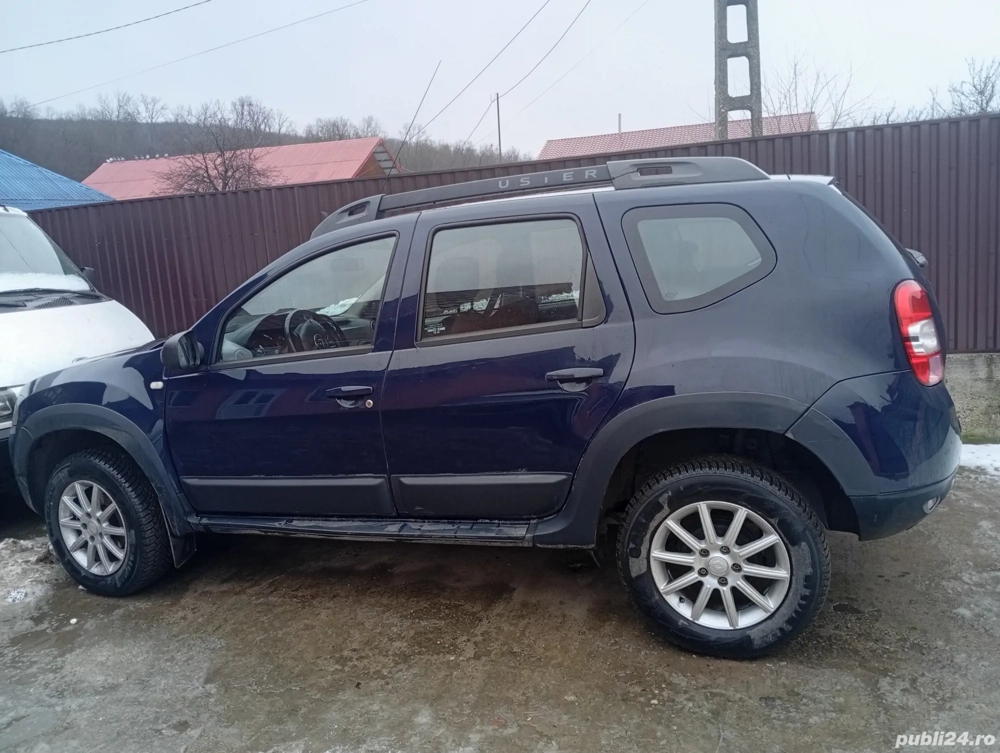 Vând Dacia Duster 