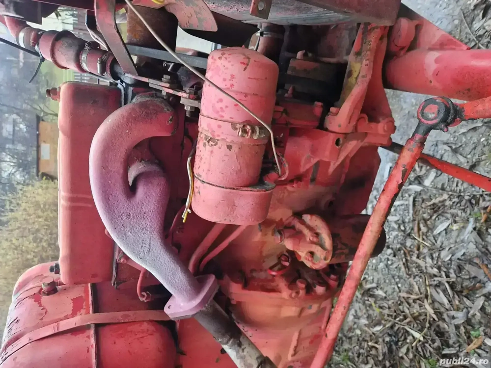 Tractor McCormick d320 3 pistoane 