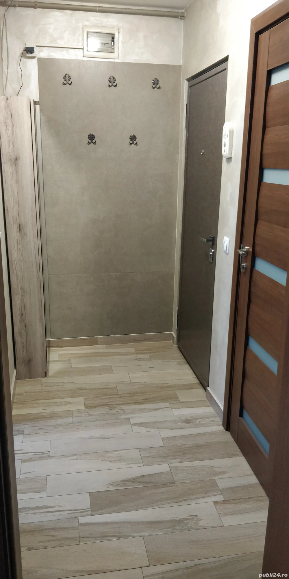 Vând apartament 2 camere   Iernut, str. 1 Decembrie 1918