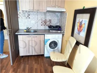 Garsoniera Spa #539;ioas #259; - Semidecomandata - Mobilat #259;  #537;i Utilata - Zona Telegrafului