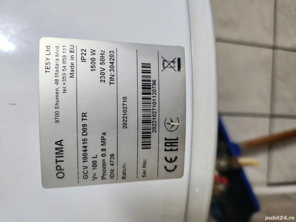 Boiler pe curent de 100 de litri.