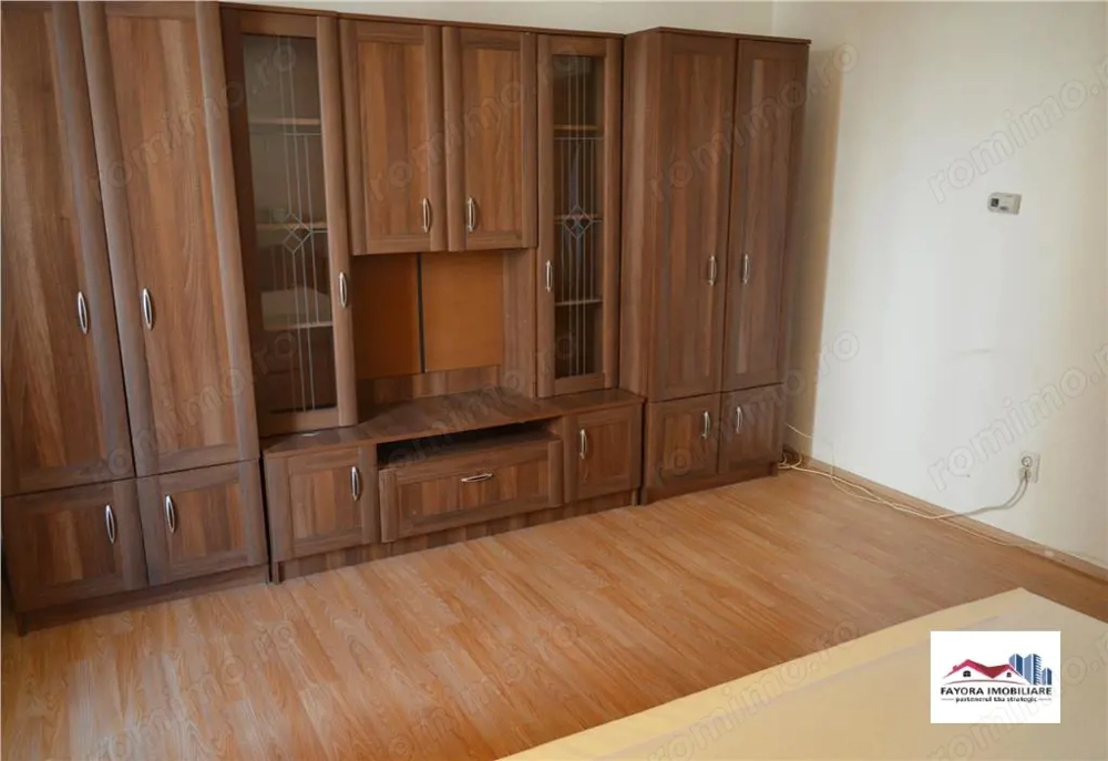 Apartament 1 Camera Mobilat si Utilat de Vanzare Zona Dambu Pietros