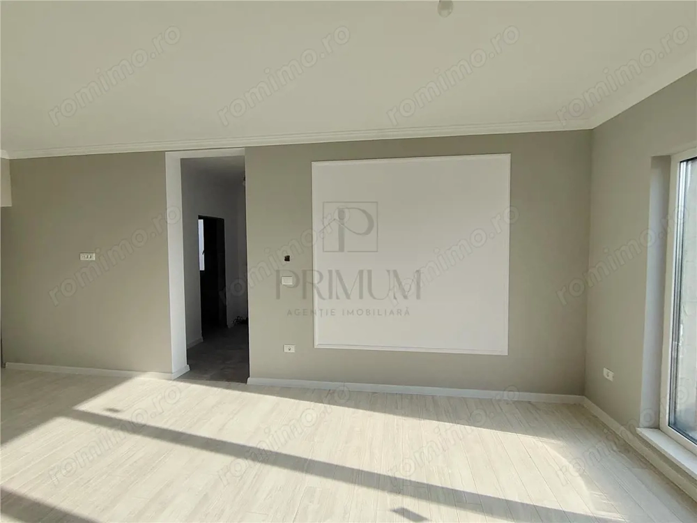 Duplex separat prin camera tehnica - finisaje de top - teren 330 mp