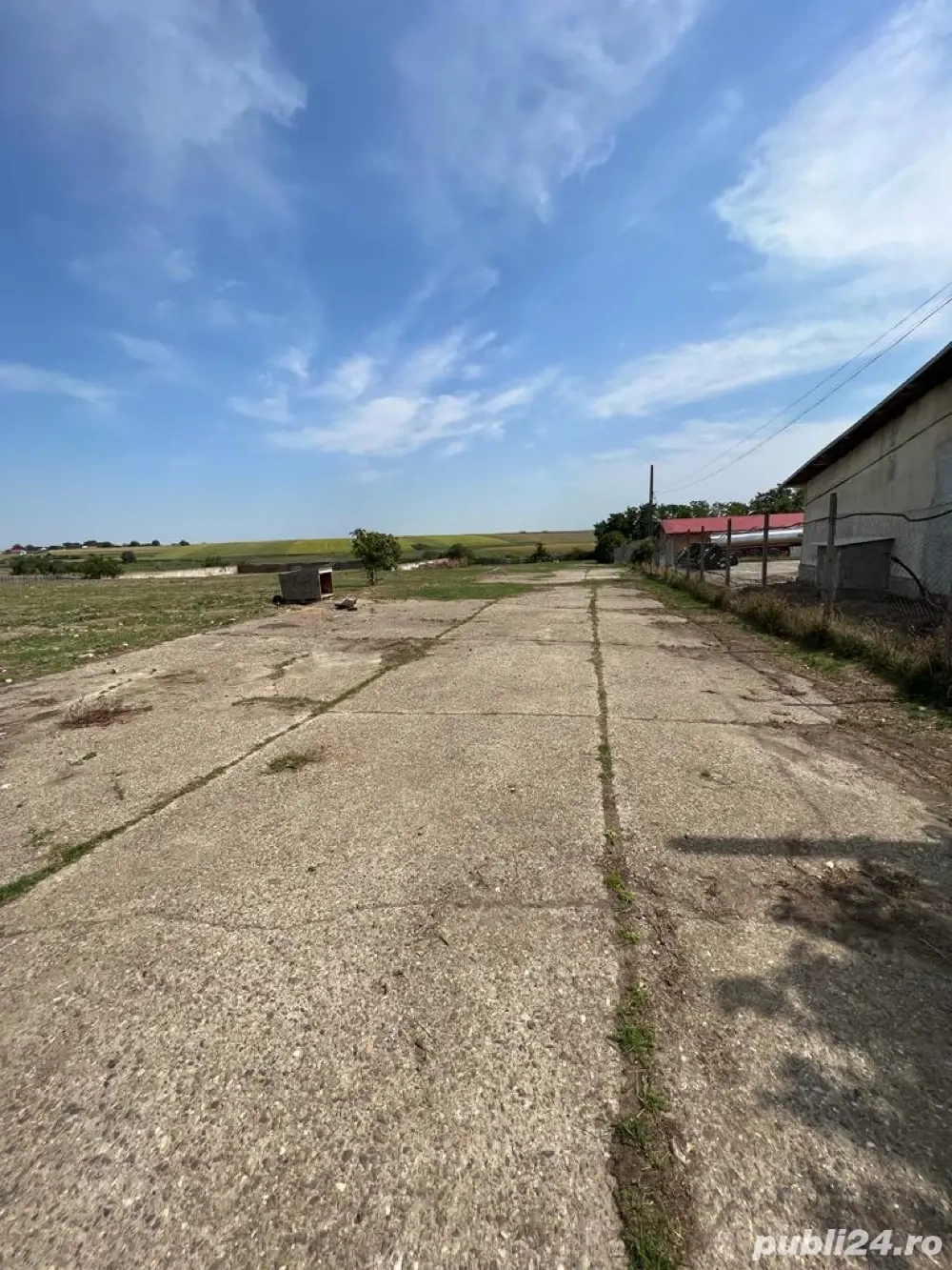 teren de vanzare 