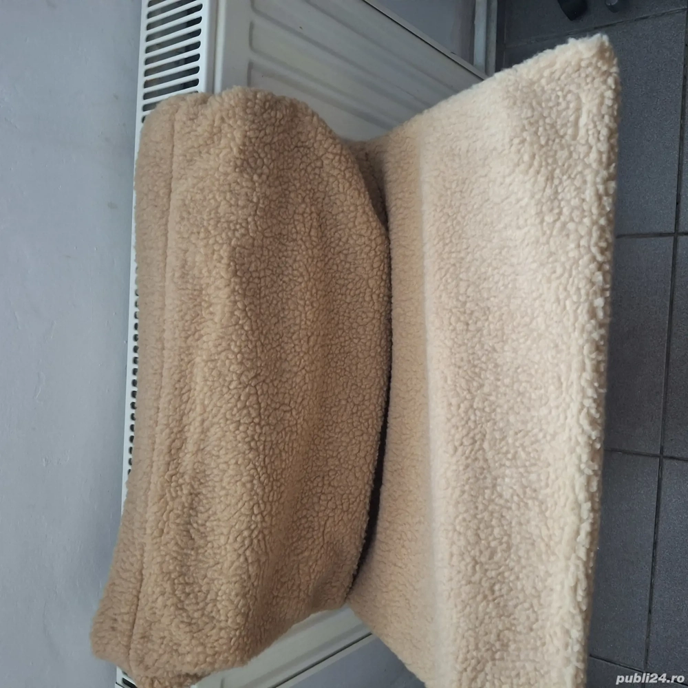 Pat pisica nou foarte calduros