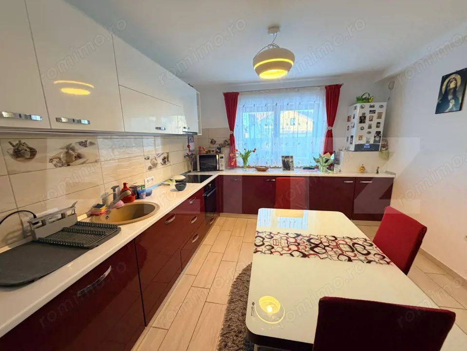 Casă INDIVIDUALA –4 camere, parcare dublă, poartă automată și supraveghere video