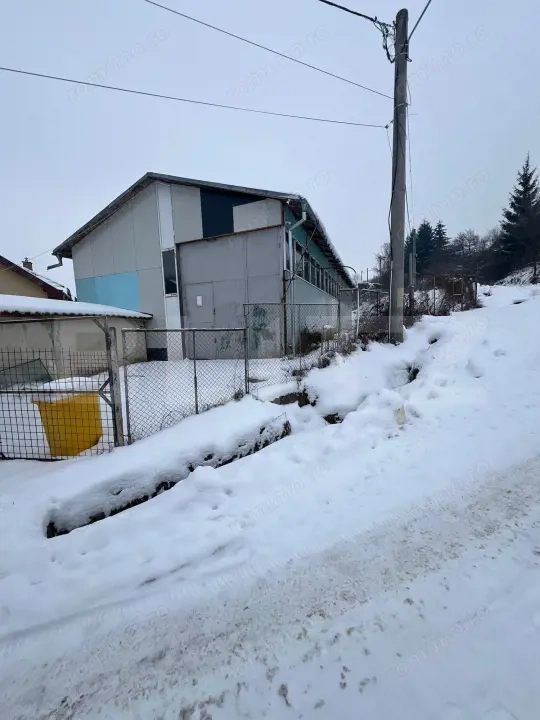 Hala Structura Metalica si Garaj Bardesti de inchiriat