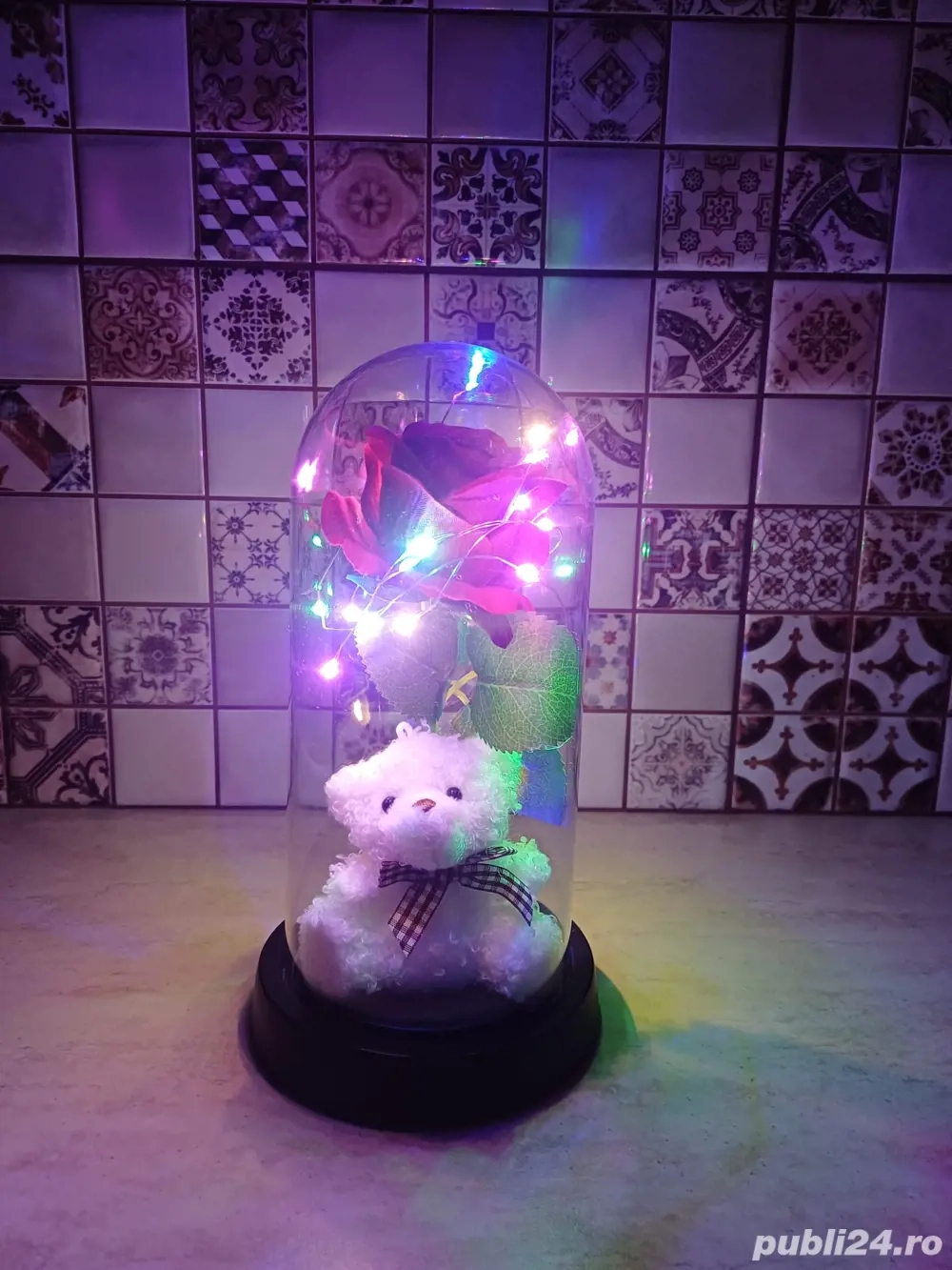 Ursuleț cu Lumină LED în Cupolă