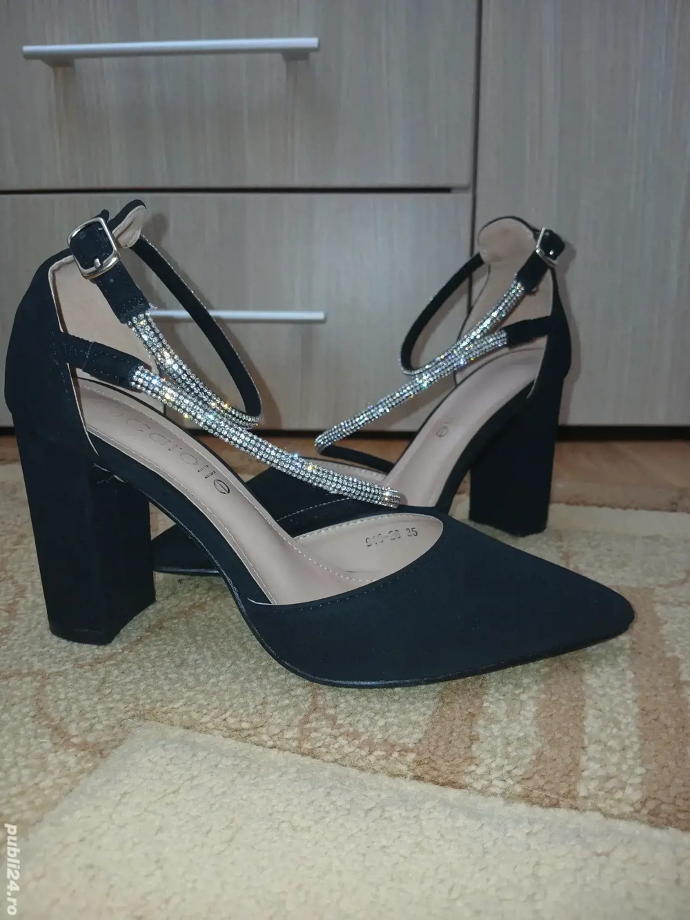 Pantofi cu toc Carolle