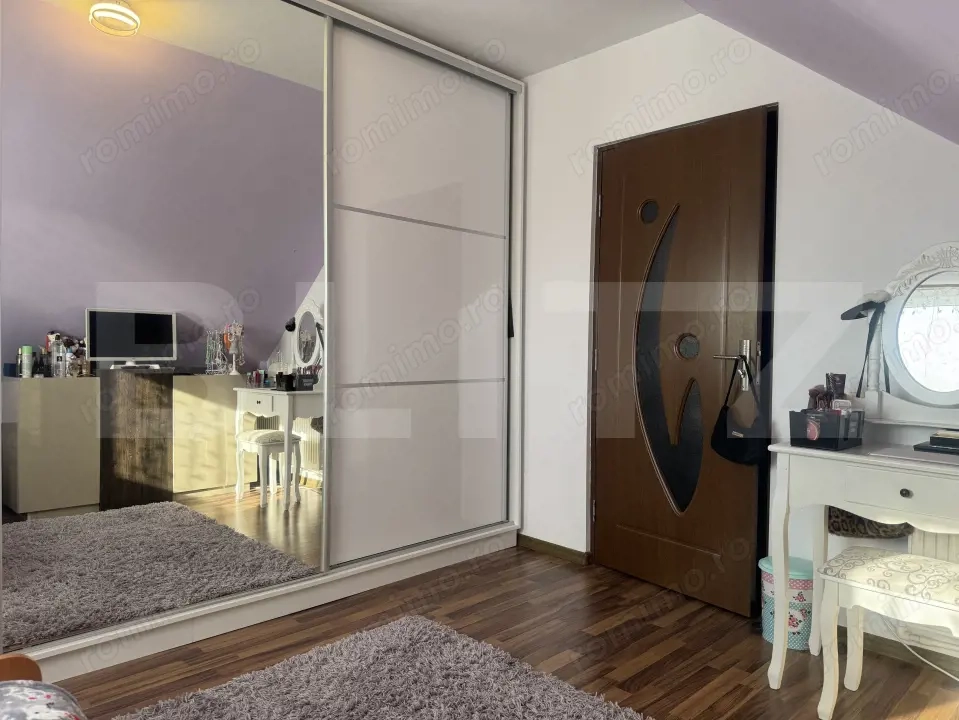 Mansardă de vânzare – complet utilată, intabulată