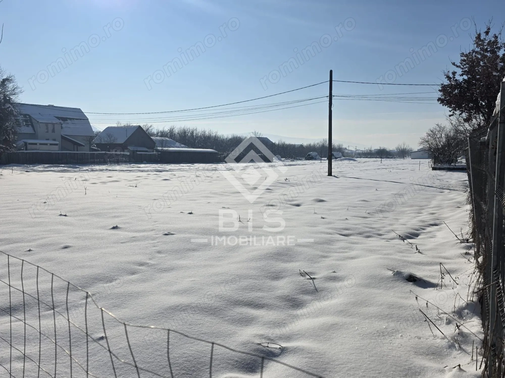 Teren cu suprafata 5300 mp intravilan