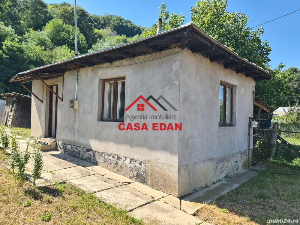 Casa in Poiana Campina--30.000e
