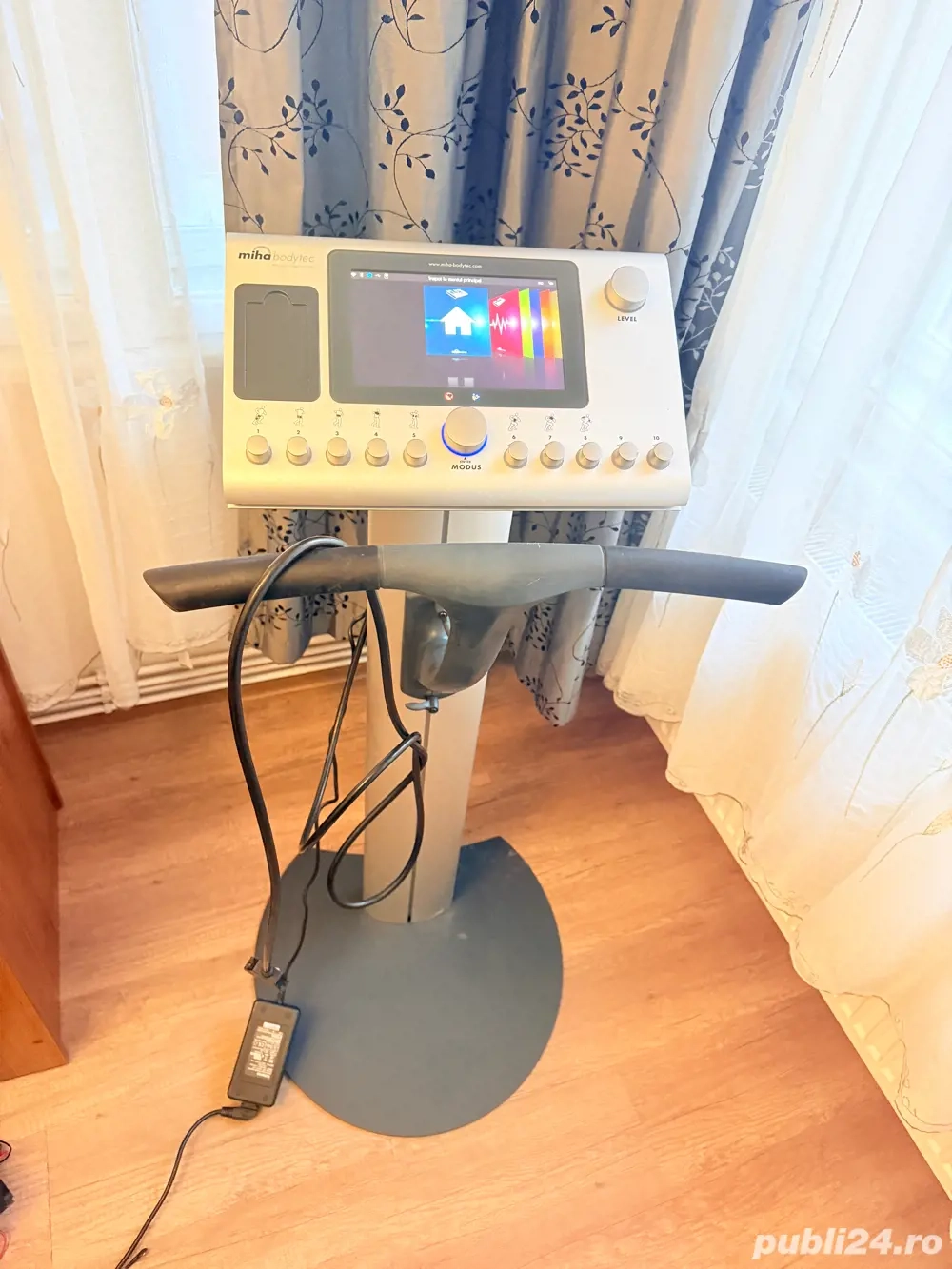 Miha BodyTec EMS Tip 2   2 aparate la preț de 1