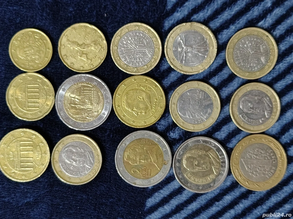 Vând diferite monede antice și bancnote 