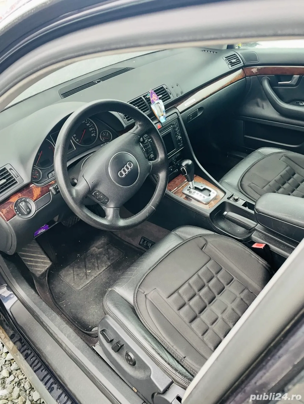 Vand pentru dezmembrari Audi A4, B6, an 2003 quattro, automat, V6, 2.5TDI