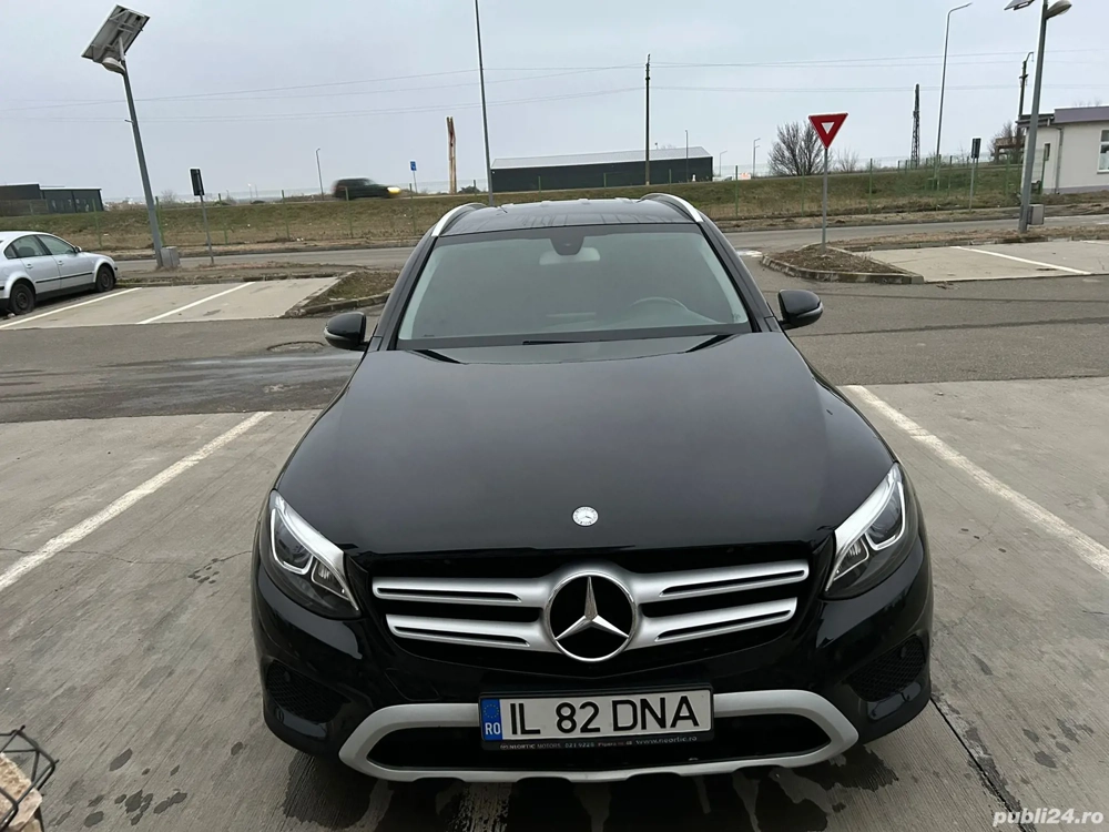 Vând Mercedes GLC 220