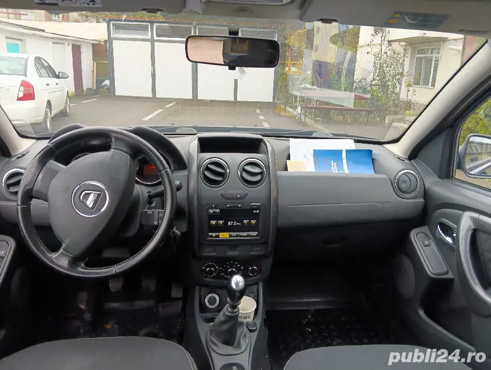 Vând Dacia Duster 4x4 2014