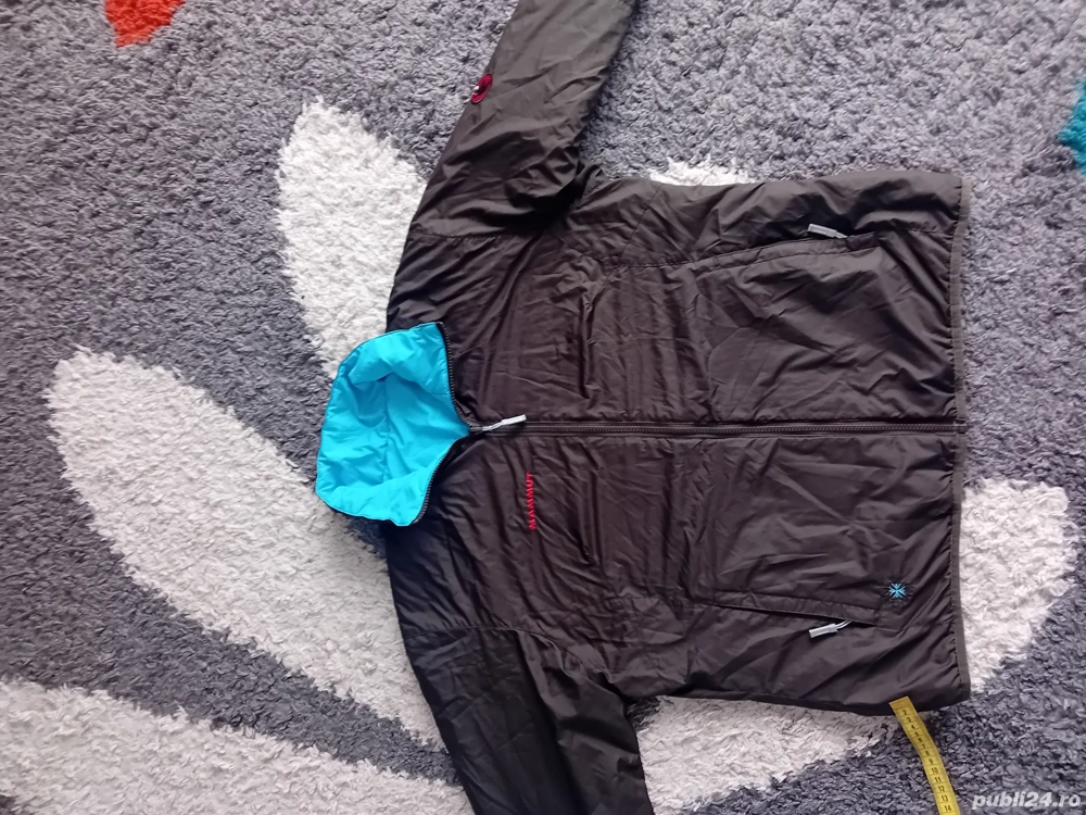 Graca Mammut originala ,impecabila ca noua