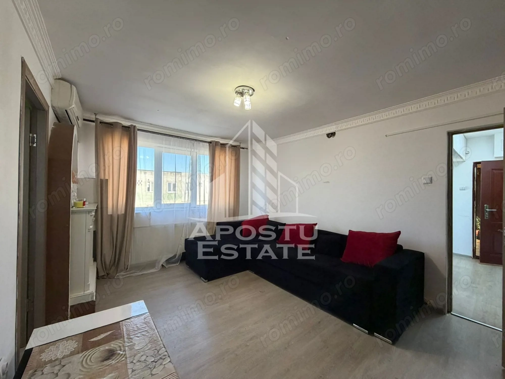 Apartament semidecomandat, 2 camere, centrala proprie,Sagului