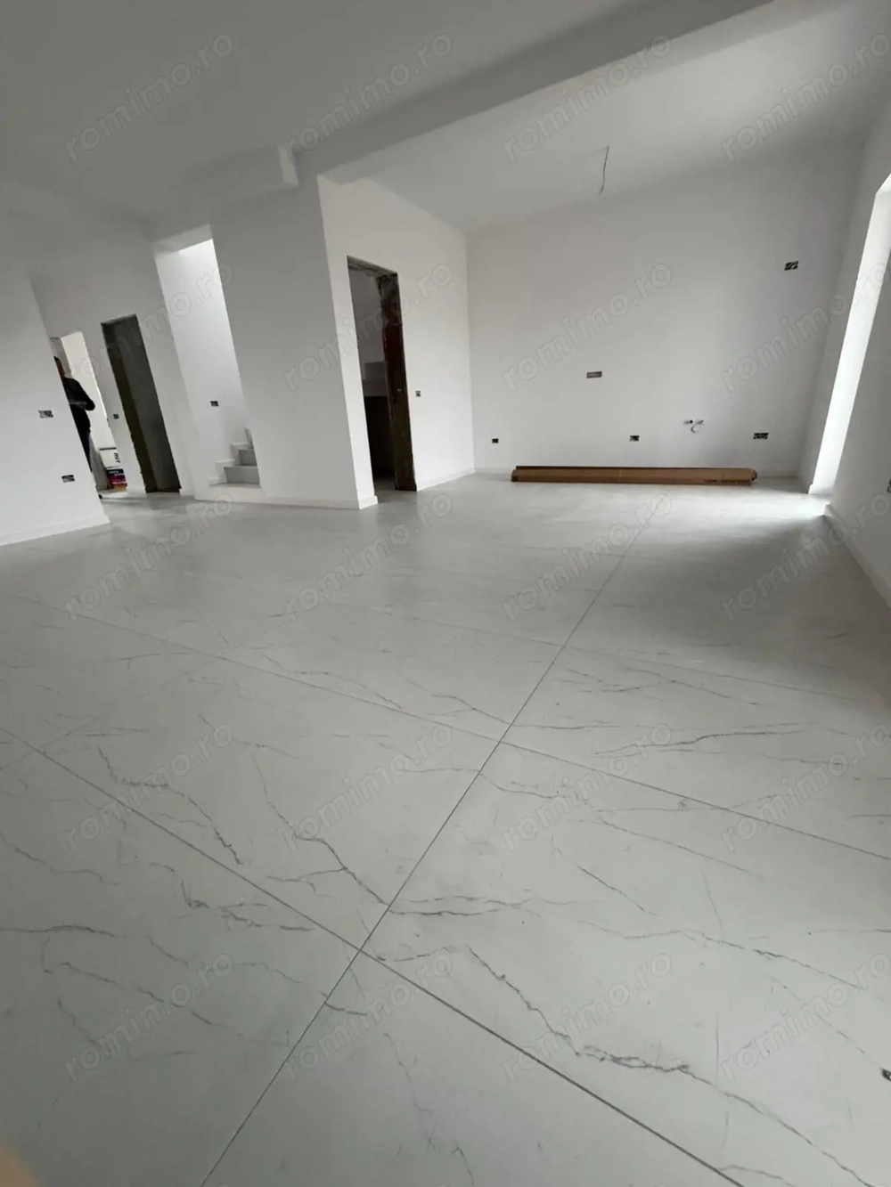 Duplex -5 camere-SUPER PRET-163.900€  | Remetea Mare |