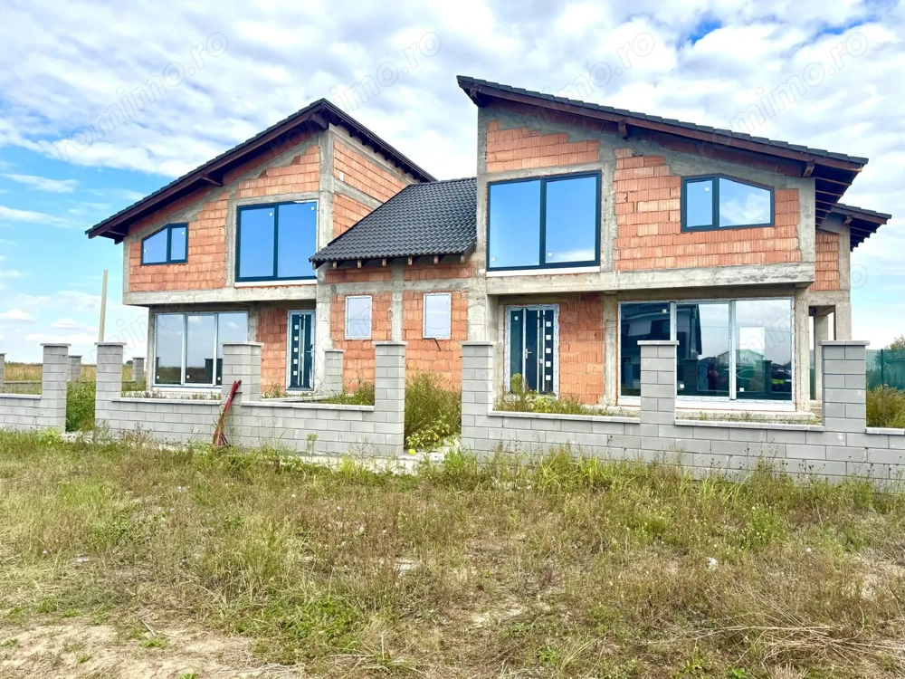 Duplex cu 4 camere - 1500e/mp - design deosebit, Comision 0%