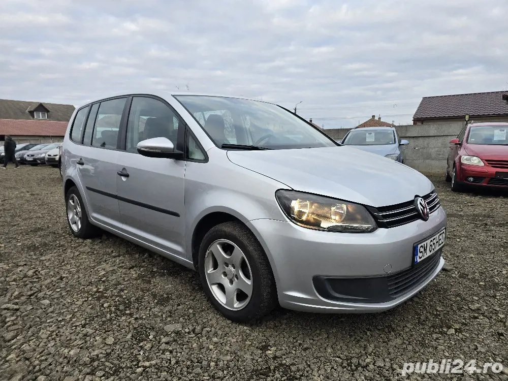 Vw Touran Automat 2011 