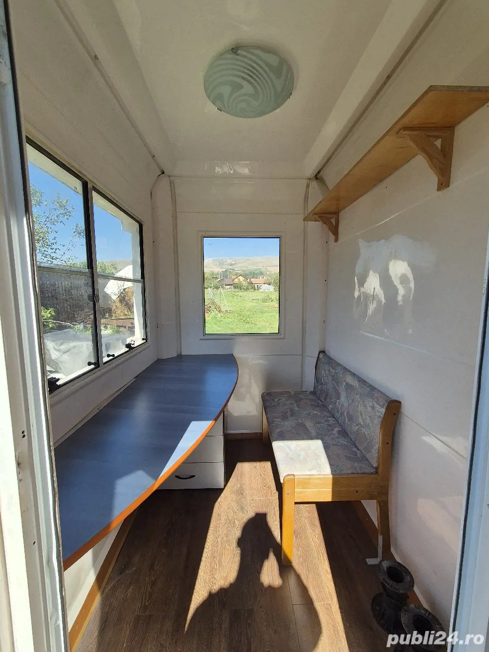 Vând cabină de pază