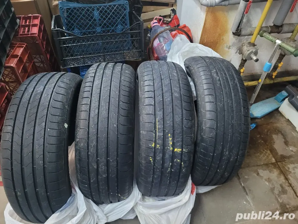 0767307575.  4 Cauciucuri de vara Bridgestone 300km rulaj