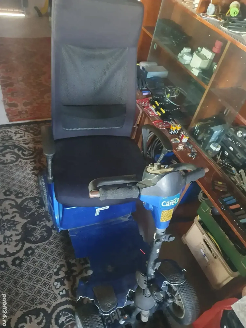 Carucior electric pentru persoane cu dezabilitati   handicap 