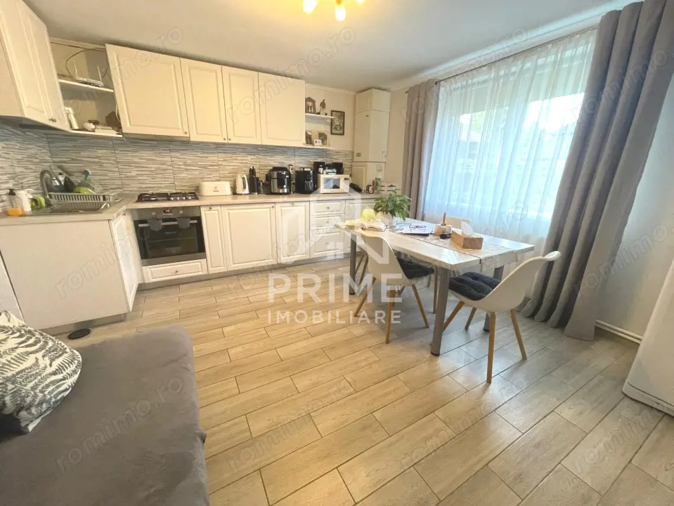 Casă de vânzare în Alba Iulia | Zona Centru | 4 camere | 2 bucătării | 2 băi