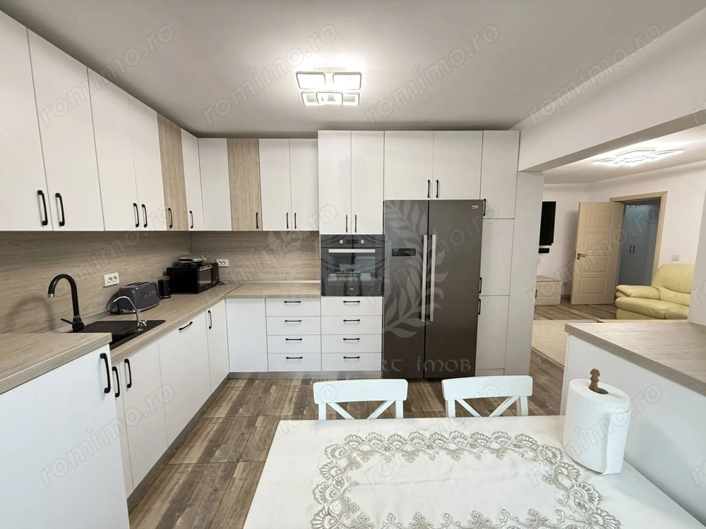 APARTAMENT 4 CAMERE, // ZONA REPUBLICII