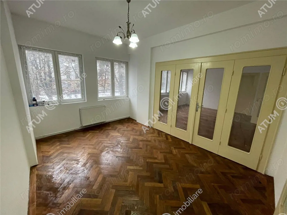 Apartament 4 camere ultracentral Sibiu