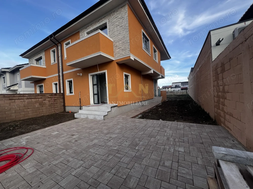 De Vanzare Duplex Mosnita Noua 4 Camere !!!