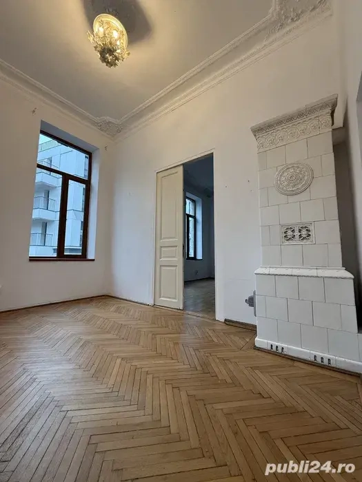 Spatiu comercial 2 sau 3 camere  Ultracentral  Exclusiv Birouri Parter