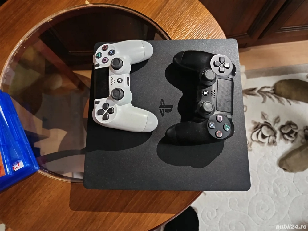 Vând play station 4 slim perfect 