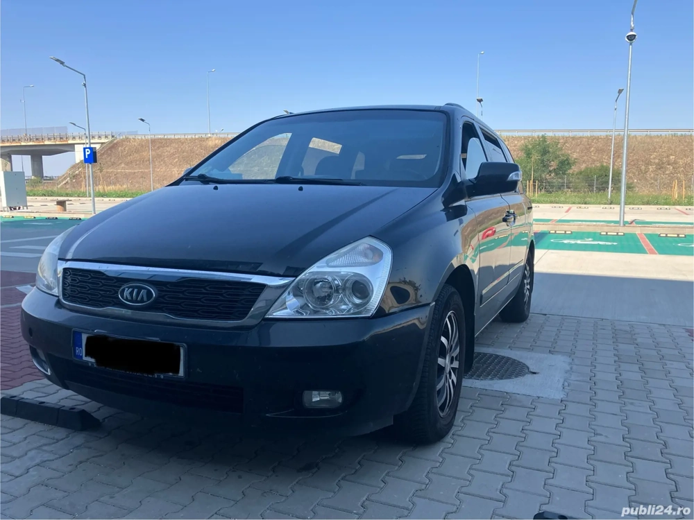 Vând Kia Carnival - 7 locuri