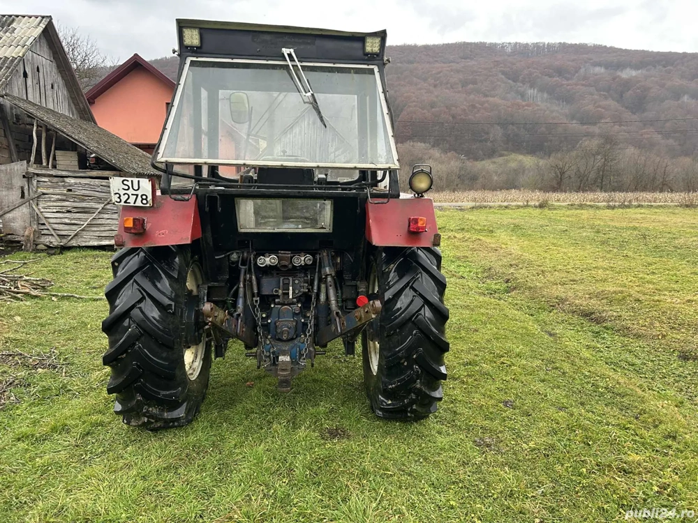 Vind tractor fiat  anul 1982