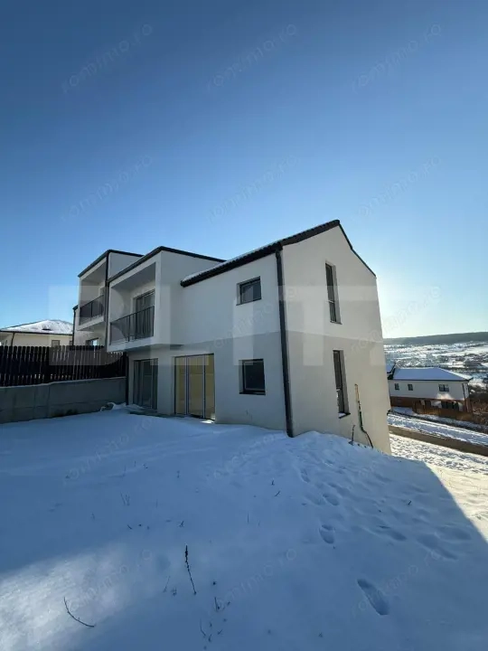 Casă nouă 4 camere | 130 m² utili + garaj | Teren 355 m² 
