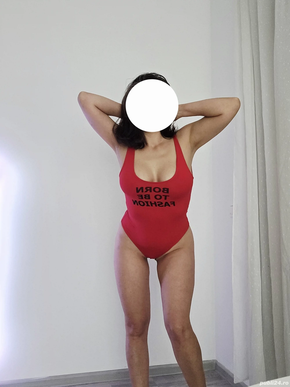 Te aștept în ținuta din fotografii!