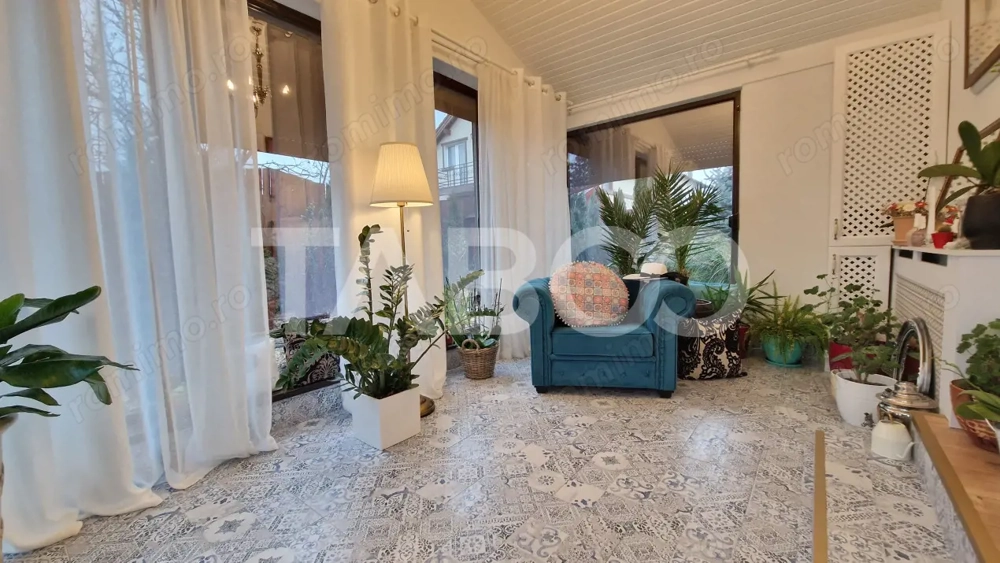 Casa deosebita cu finisaje de lux si teren de 308 mp Selimbar Sibiu