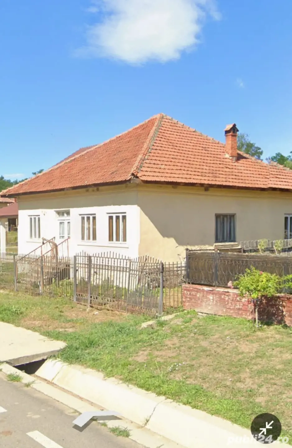 Casă cu teren 2.124 mp   Zorlești, com. Prigoria   acte în regulă.