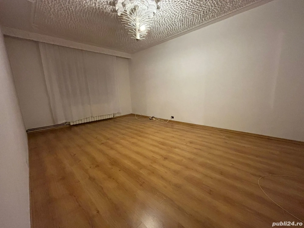 Ap. 3 cam decomandat, etajul 1, centrală termică, bloc 1986